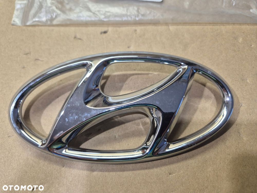 Hyundai Veloster znaczek z atrapy.Emblemat.Nowy - 1