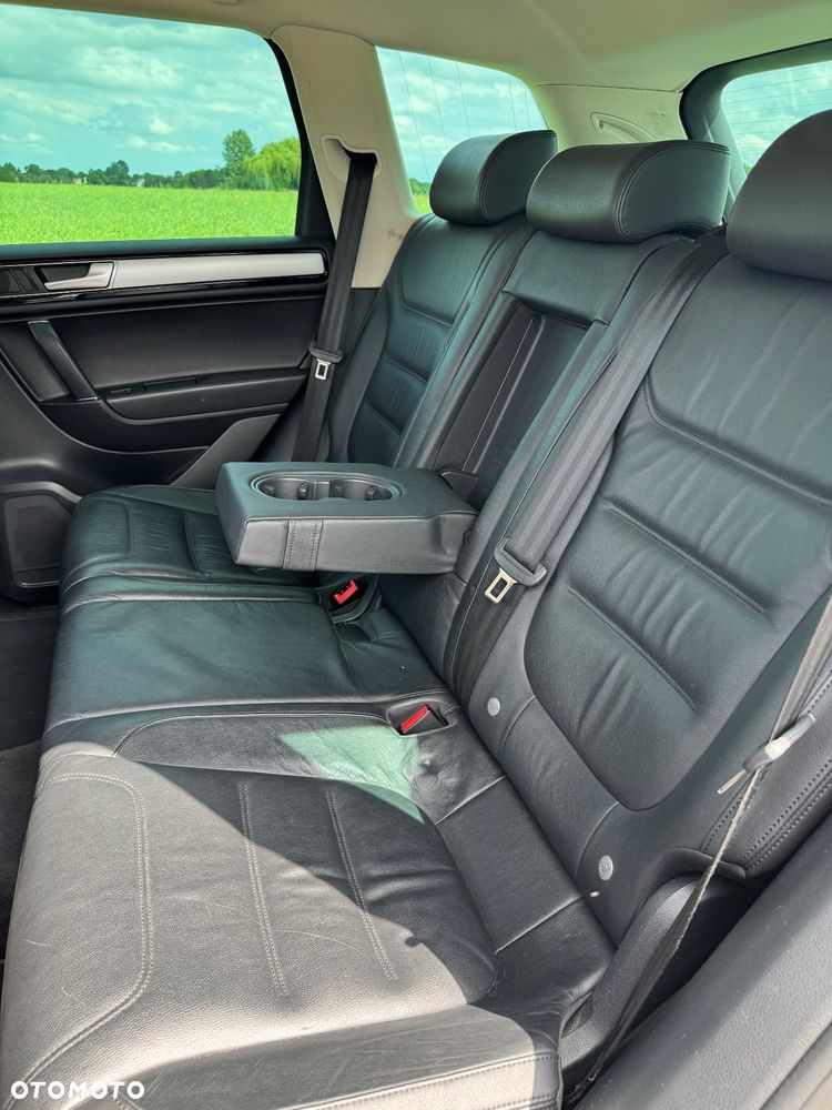 Volkswagen Touareg 3.0 V6 TDI SCR Blue Motion DPF Automatik - 14