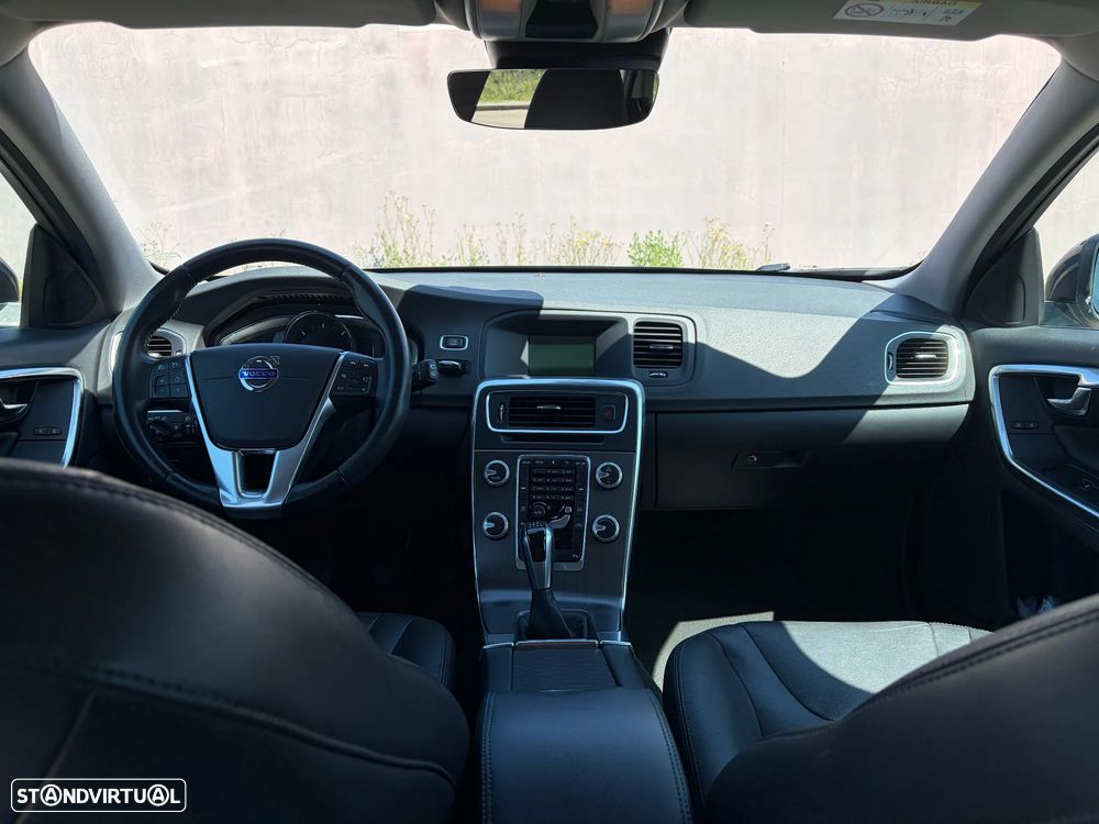 Volvo V60 2.0 D4 Summum - 12