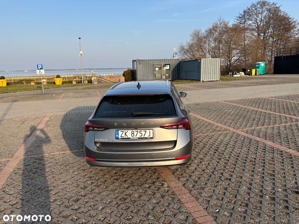 Skoda Octavia 2.0 TDI Style DSG - 6