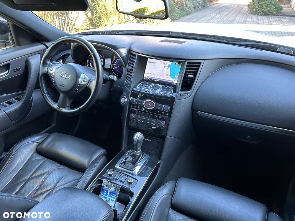 Infiniti QX70 3.7 S Premium - 11