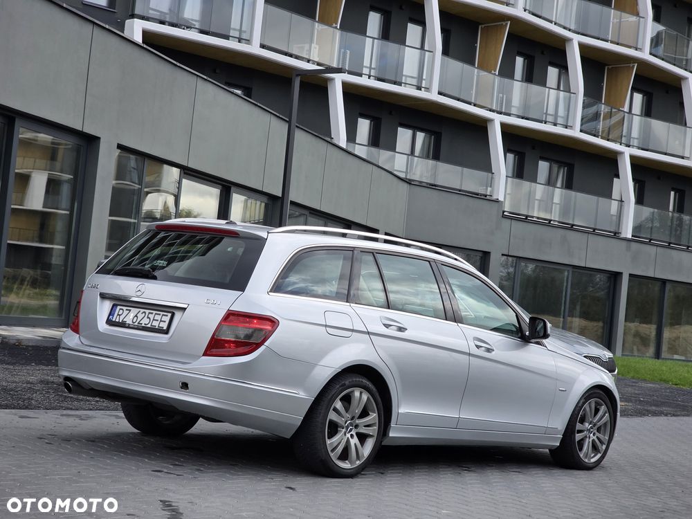 Mercedes-Benz C-Class 2008 photo 5