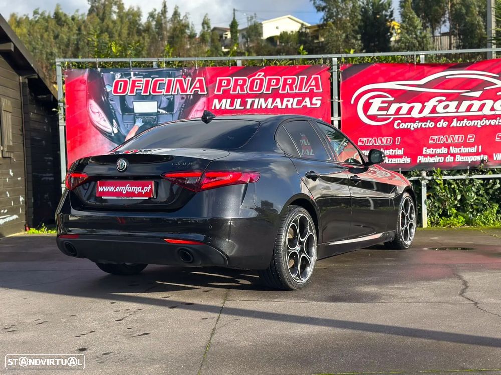 Alfa Romeo Giulia 2.2 D Sprint AT8 - 13