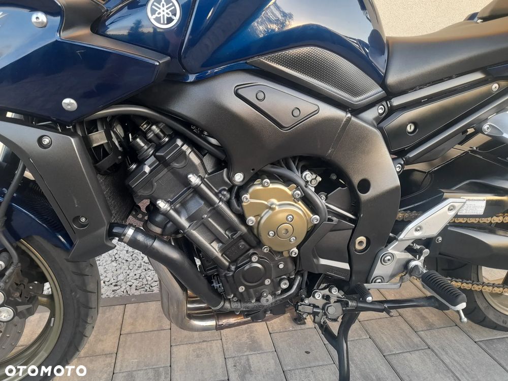 Yamaha FZ - 26