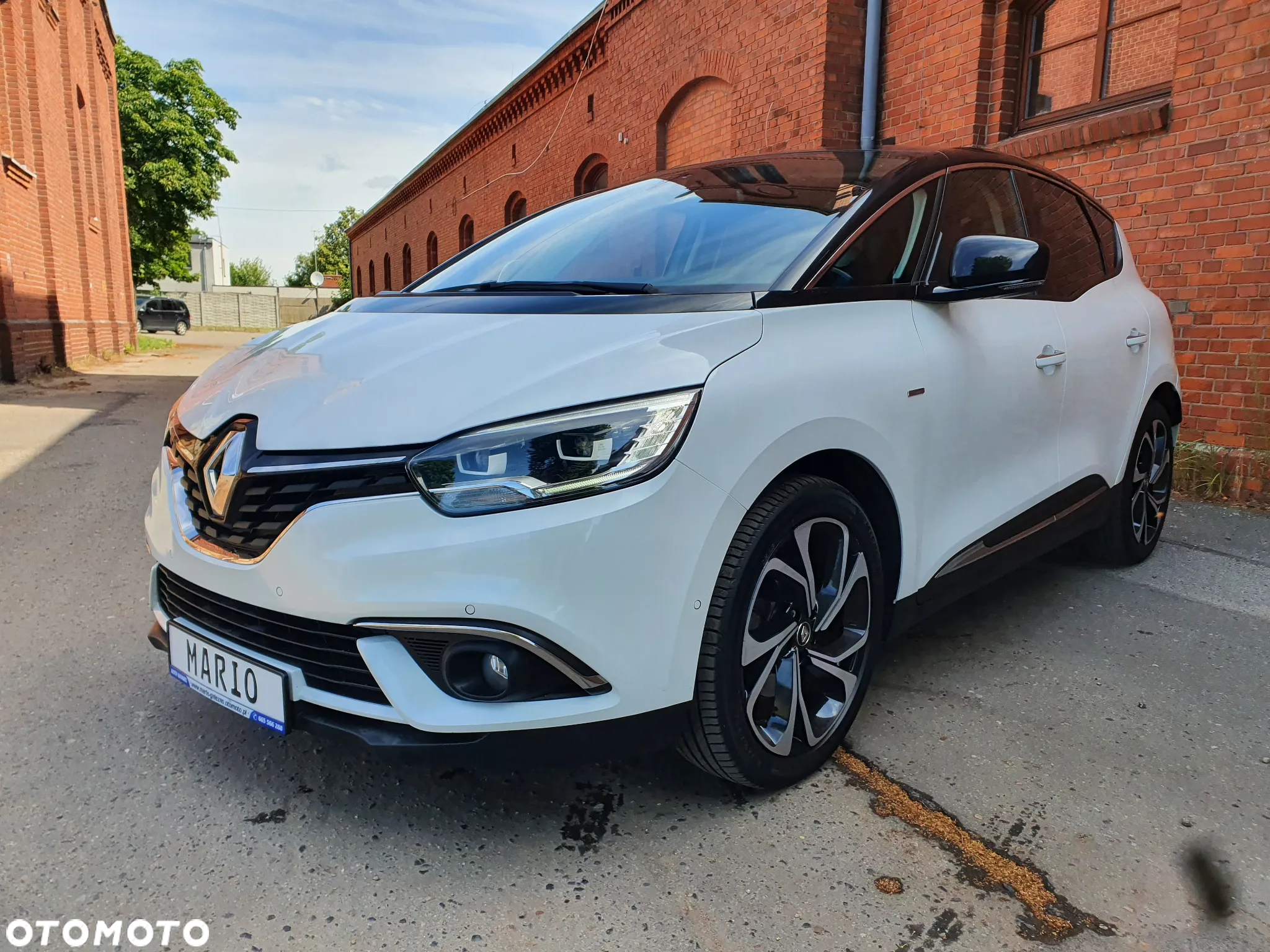 Renault Scenic TCe 140 GPF EDC BLACK EDITION - 5