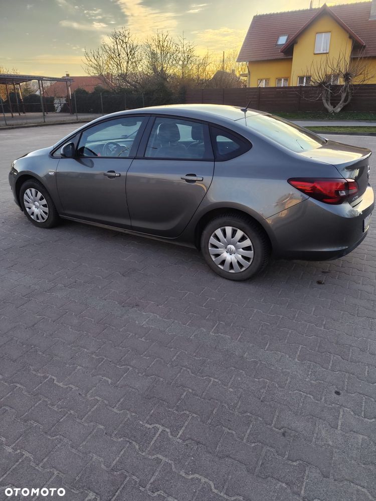 Opel Astra 1.6 Enjoy - 3