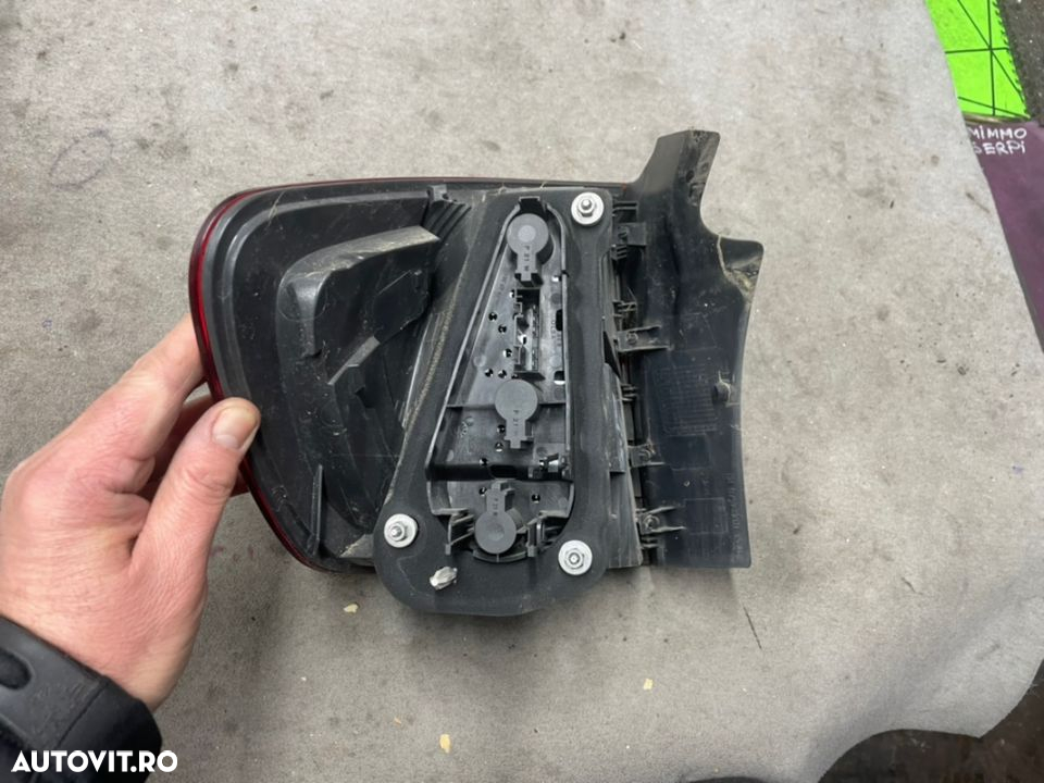 Stop partea dreapta BMW X1 an 2010. Este complet , fara defecte si functional - 2