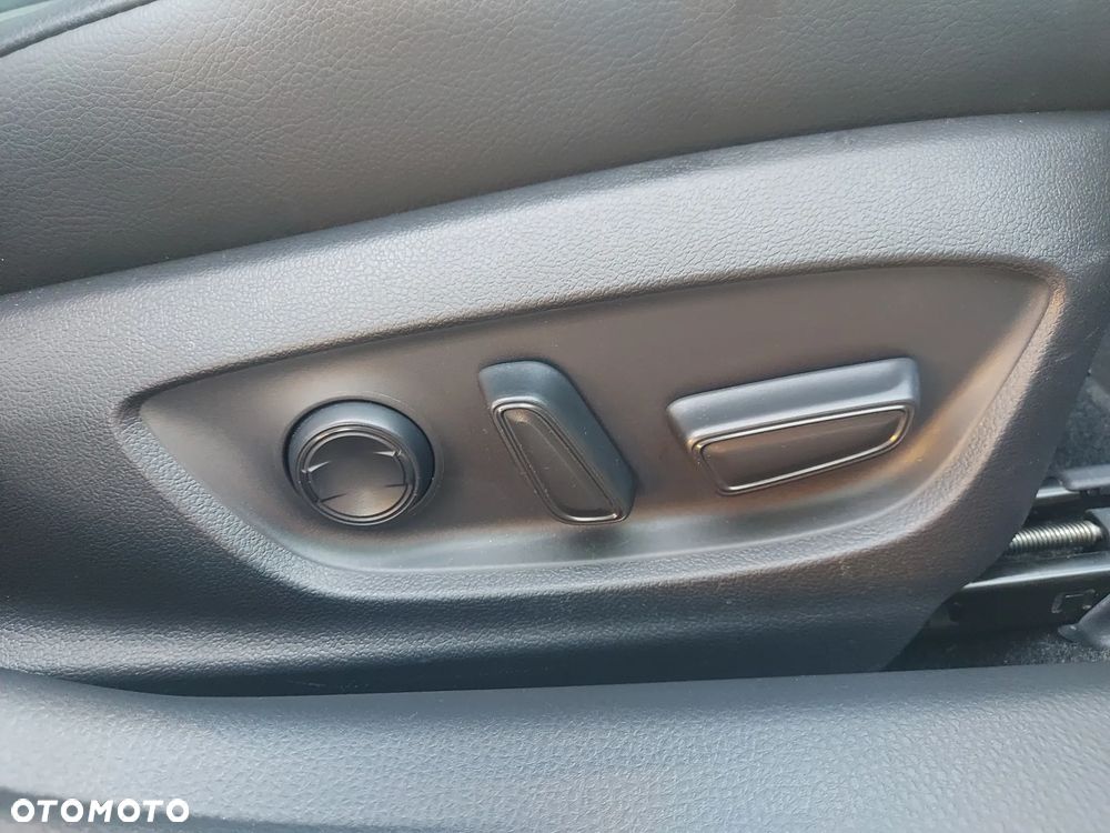 Toyota Camry 2.5 Hybrid Prestige CVT - 21