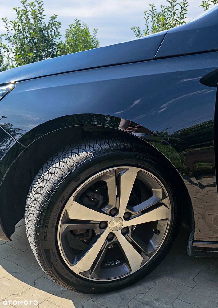 Peugeot 308 1.2 PureTech Allure S&S EAT6 - 22