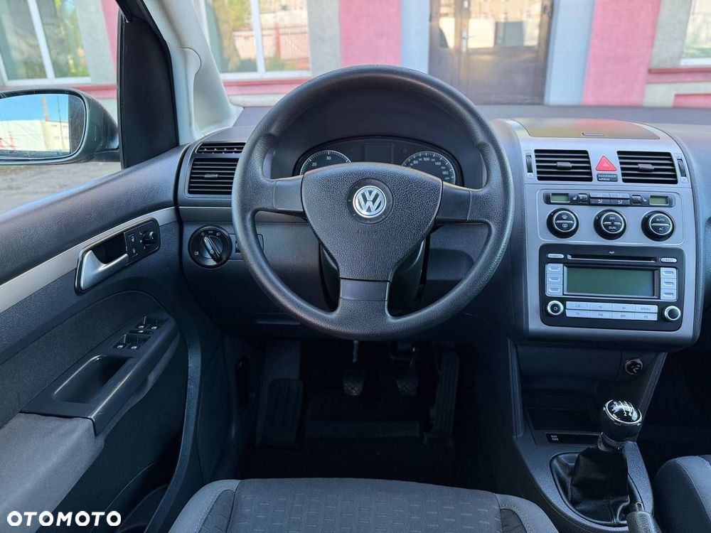 Volkswagen Touran 1.9 TDI Highline - 28