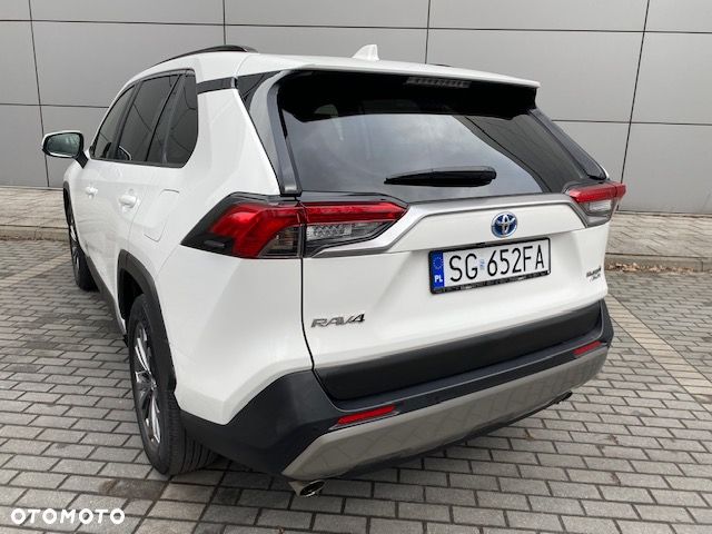 Toyota RAV4 - 10
