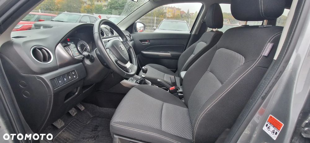 Suzuki Vitara 1.4 Boosterjet SHVS Premium 2WD - 11