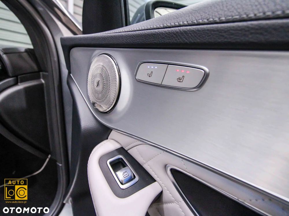 Mercedes-Benz GLC 250 4Matic 9G-TRONIC AMG Line - 33