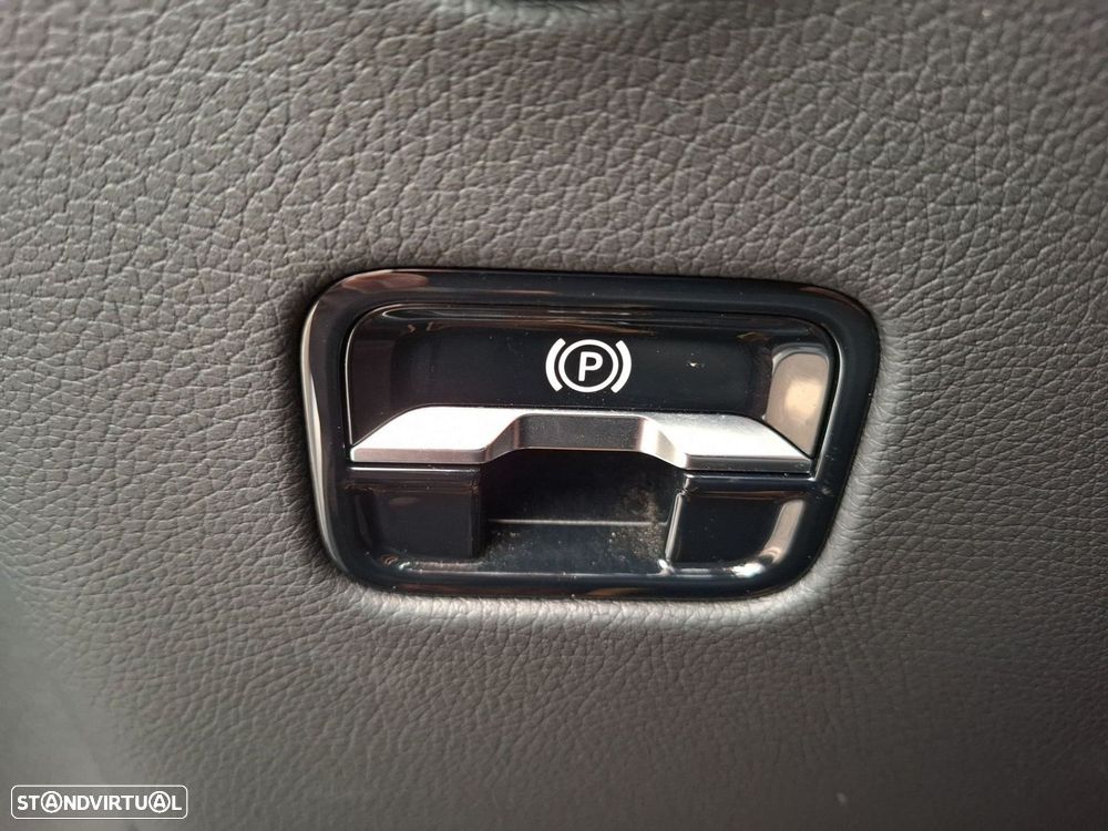 Mercedes-Benz GLC 300 e 4Matic - 21