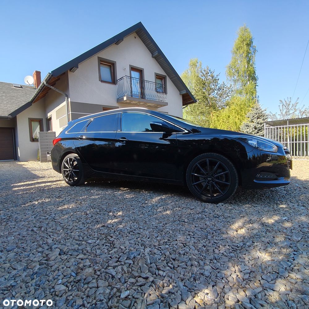 Hyundai i40 Kombi 1.7 CRDi DCT Premium - 5