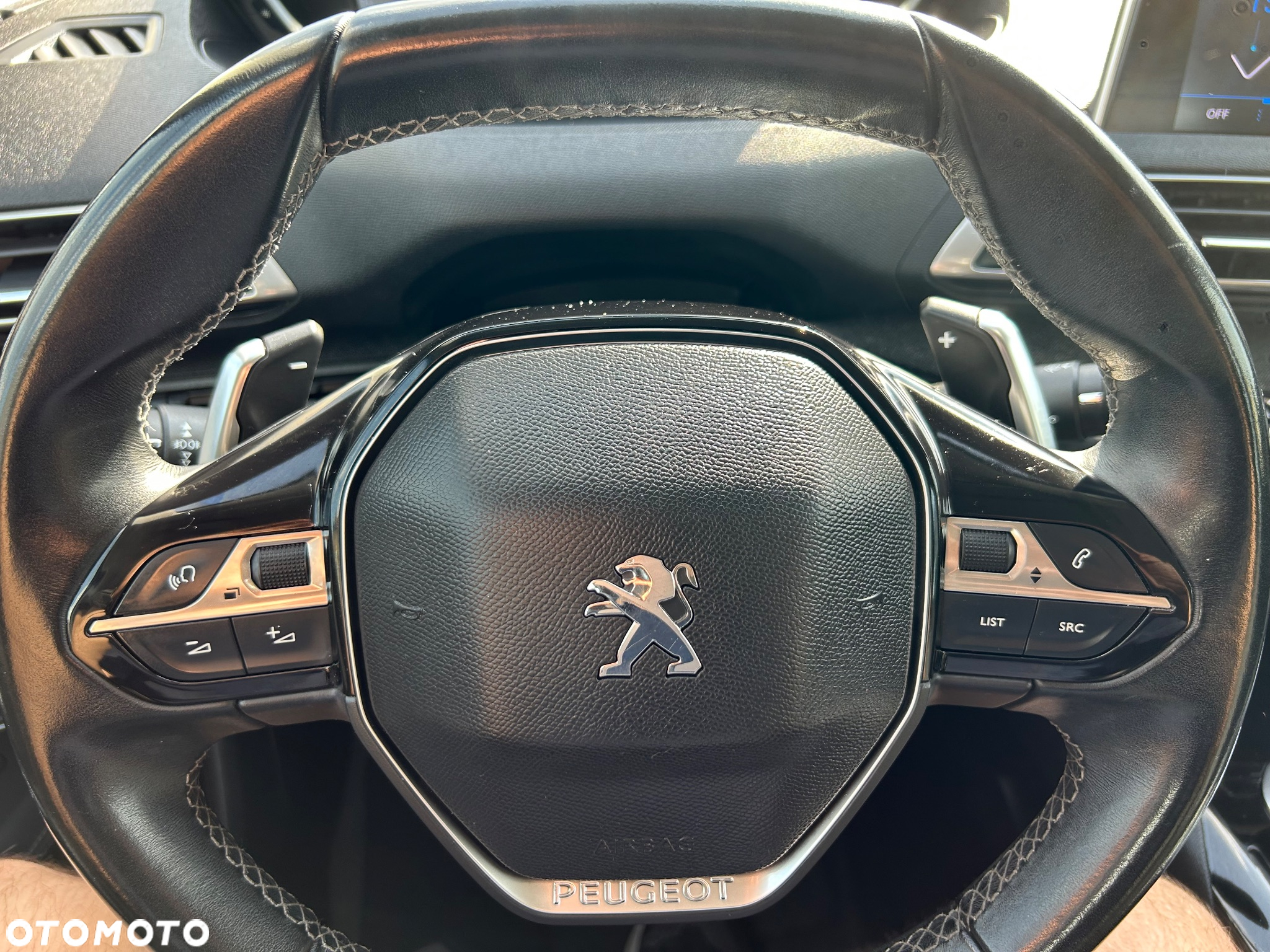 Peugeot 3008 1.5 BlueHDi Allure S&S EAT8 - 24