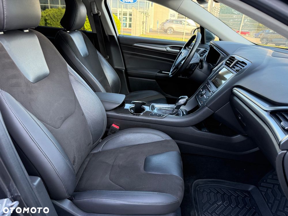 Ford Mondeo - 16