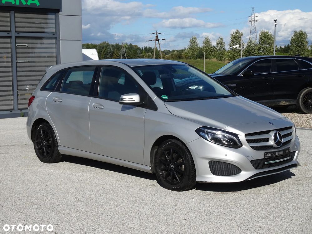 Mercedes-Benz Klasa B 180 (BlueEFFICIENCY) - 2