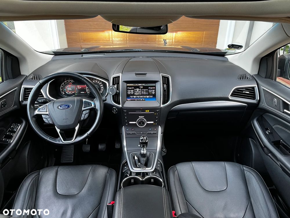 Ford Edge 2.0 TDCi 4WD Titanium - 8