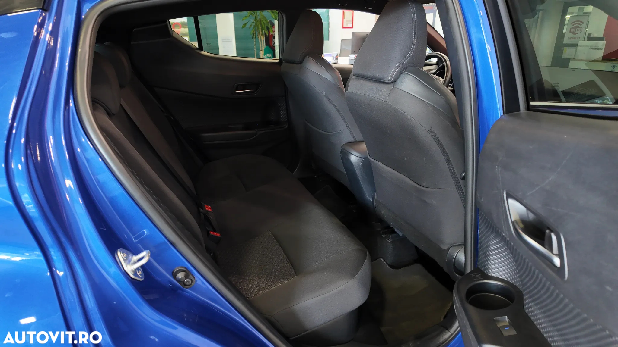 Toyota C-HR 1.8 HSD 122 CP 4x2 CVT C-ult Style bi-tone - 31
