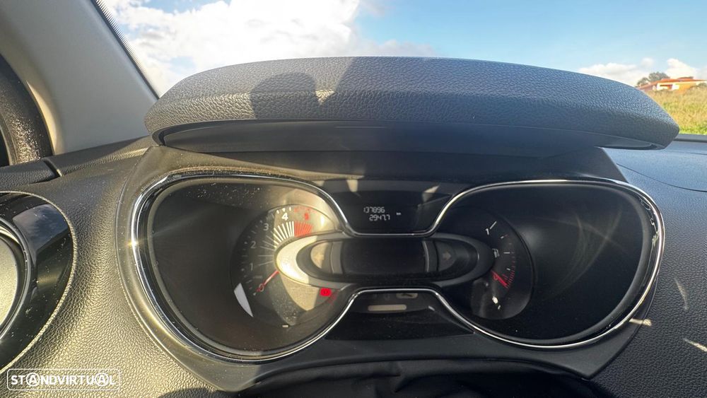 Renault Captur 1.5 dCi - 12