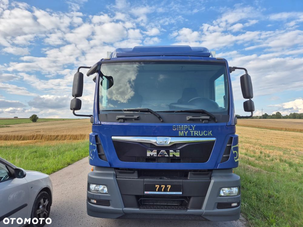 MAN TGM 18.250 Carrier 1950 D/E z Holandii / TOP STAN / 7.5m / 18 palet / winda + drzwi boczne / OKAZJA - 15