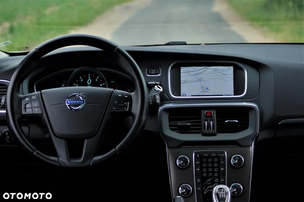 Volvo V40 - 33