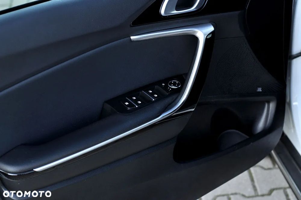 Kia XCeed 1.6 CRDi (48V Mild-Hybrid) DCT7 PLATINUM - 23