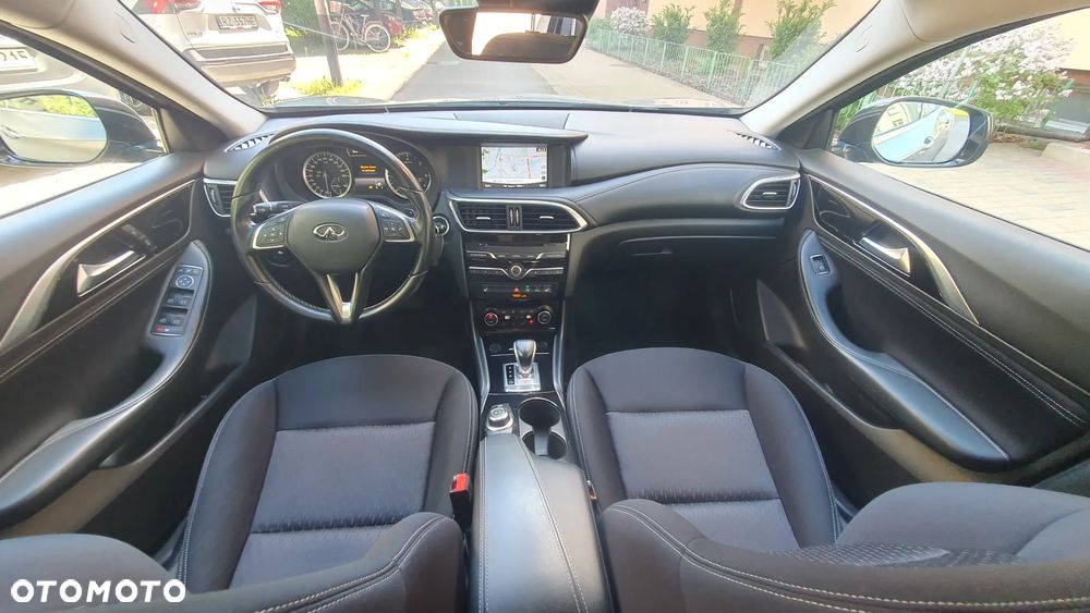 Infiniti Q30 1.5d DCT Business - 8