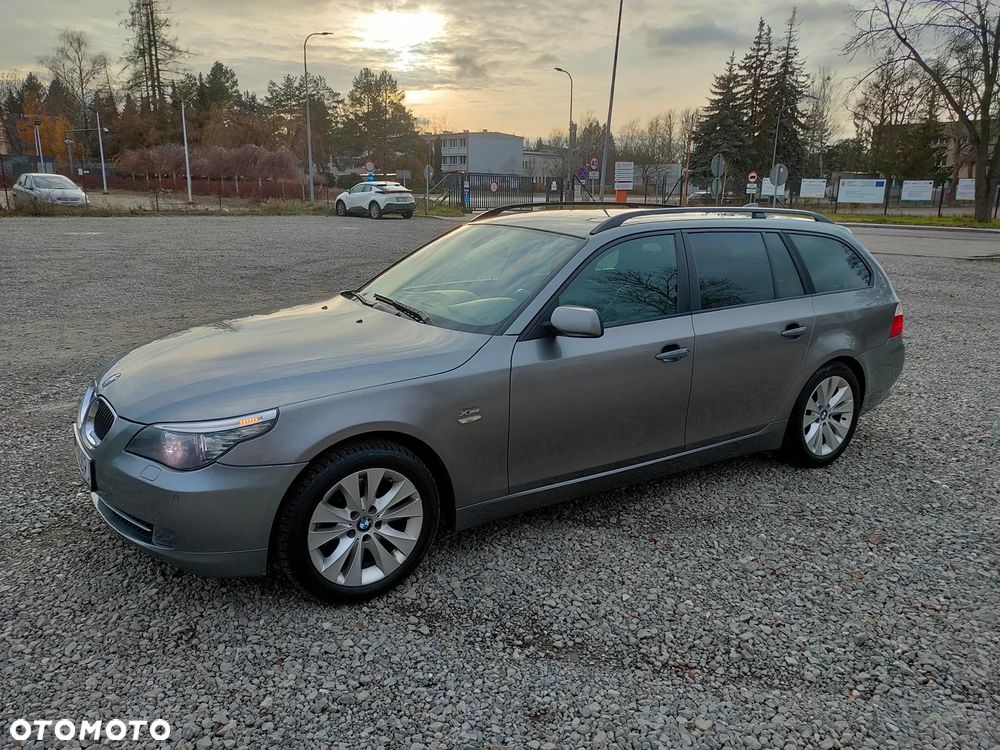 BMW Seria 5 530i xDrive - 26