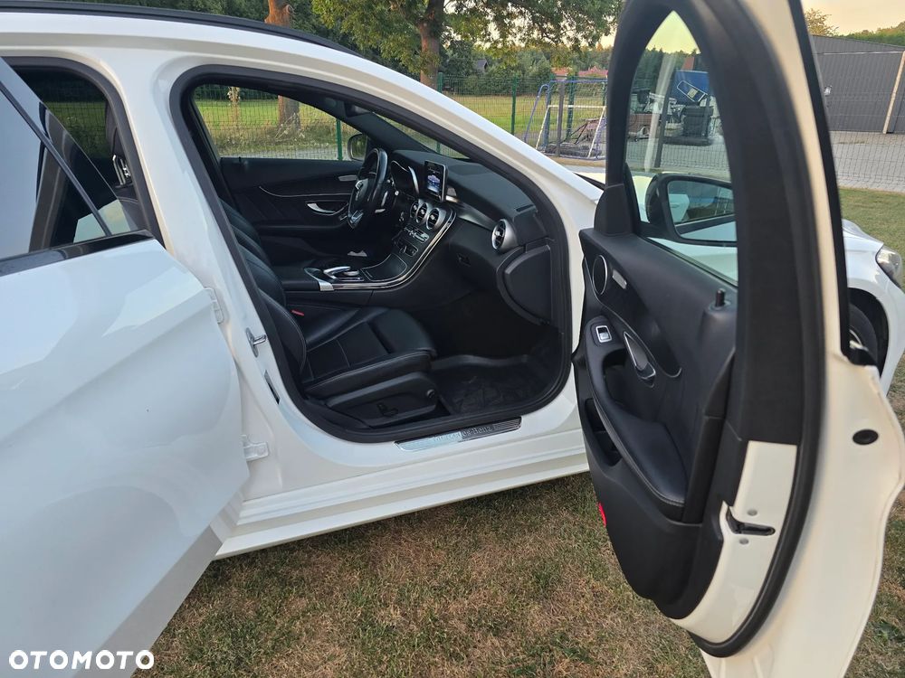Mercedes-Benz Klasa C 250 (BlueTEC) d 4-Matic 7G-TRONIC - 19