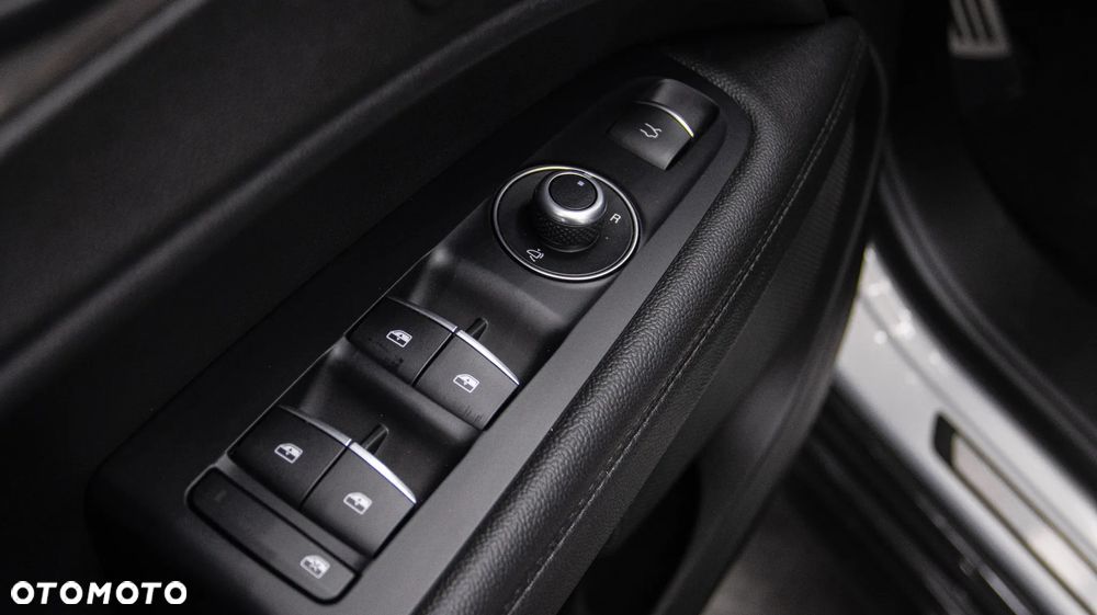Alfa Romeo Stelvio 2.0 Turbo TI Q4 - 39