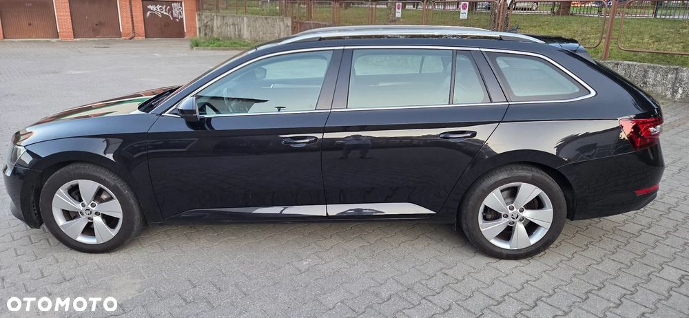 Skoda Superb 2.0 TDI Ambition DSG - 14