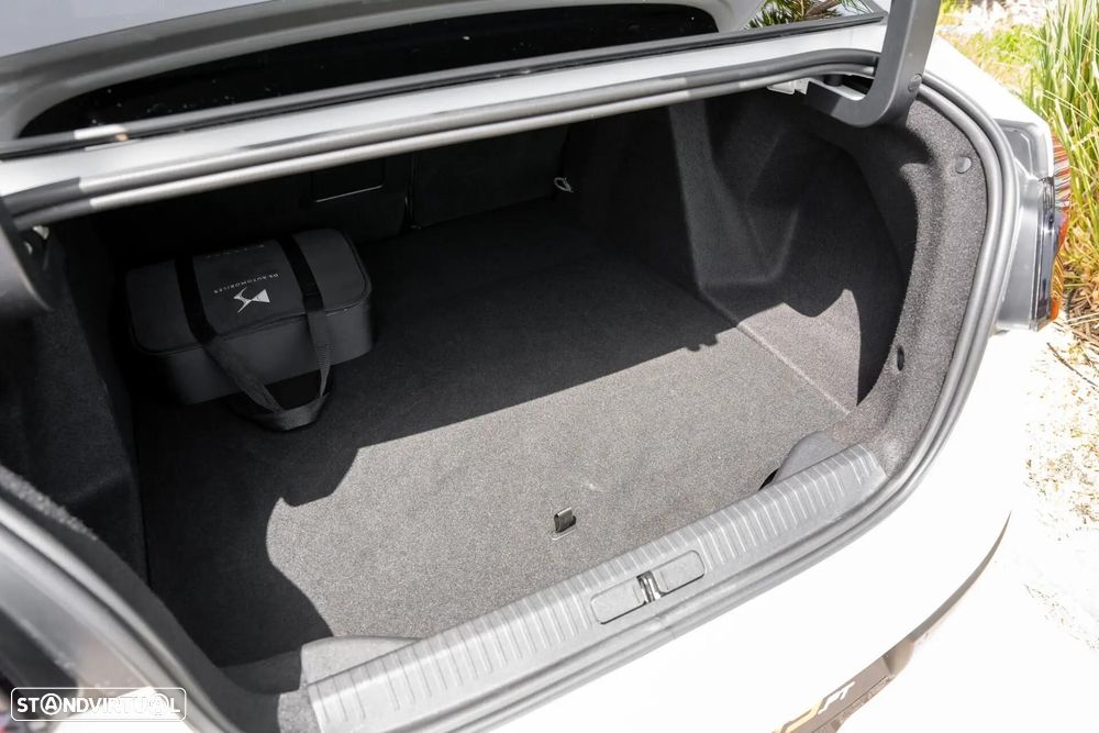 Citroën e-C4 X 50 kWh Shine - 24