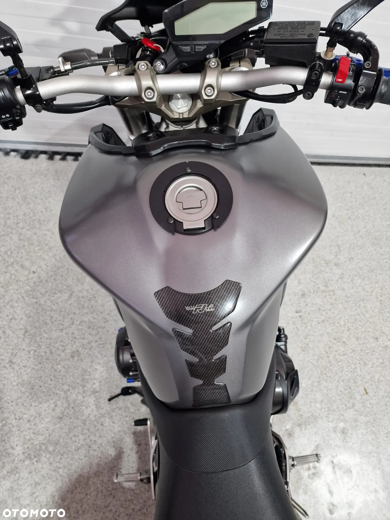 Yamaha MT - 28