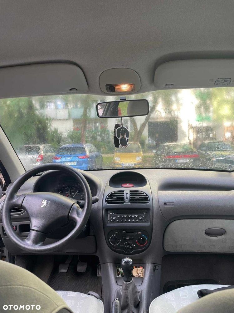 Peugeot 206 - 6