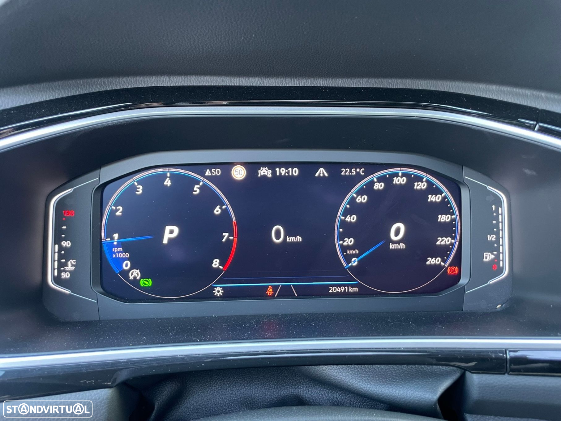 VW T-Roc 1.5 TSI R-Line DSG - 21