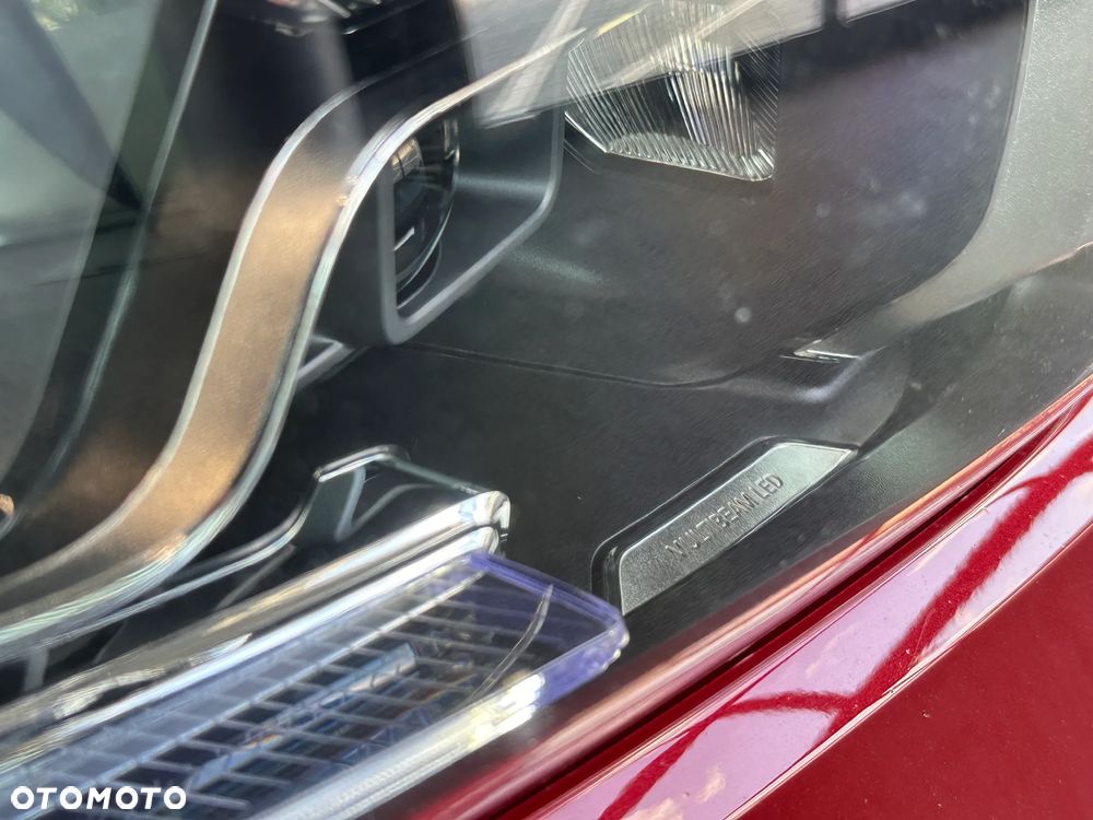 Mercedes-Benz GLB 200 4-Matic AMG Line 8G-DCT - 24