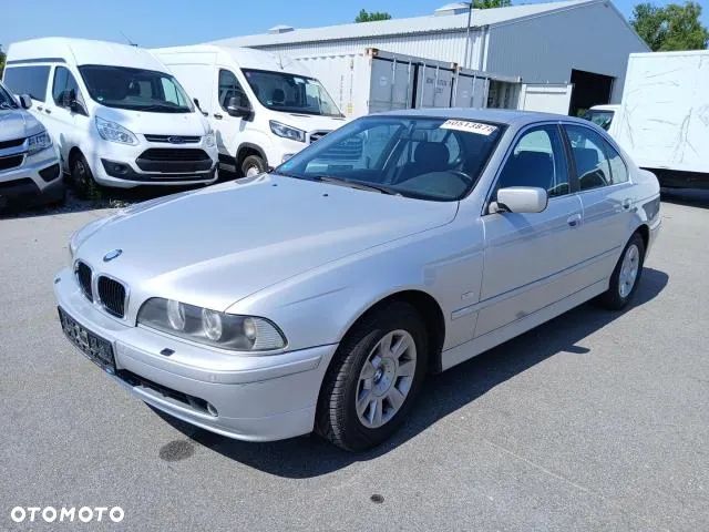 BMW Seria 5 525i - 2