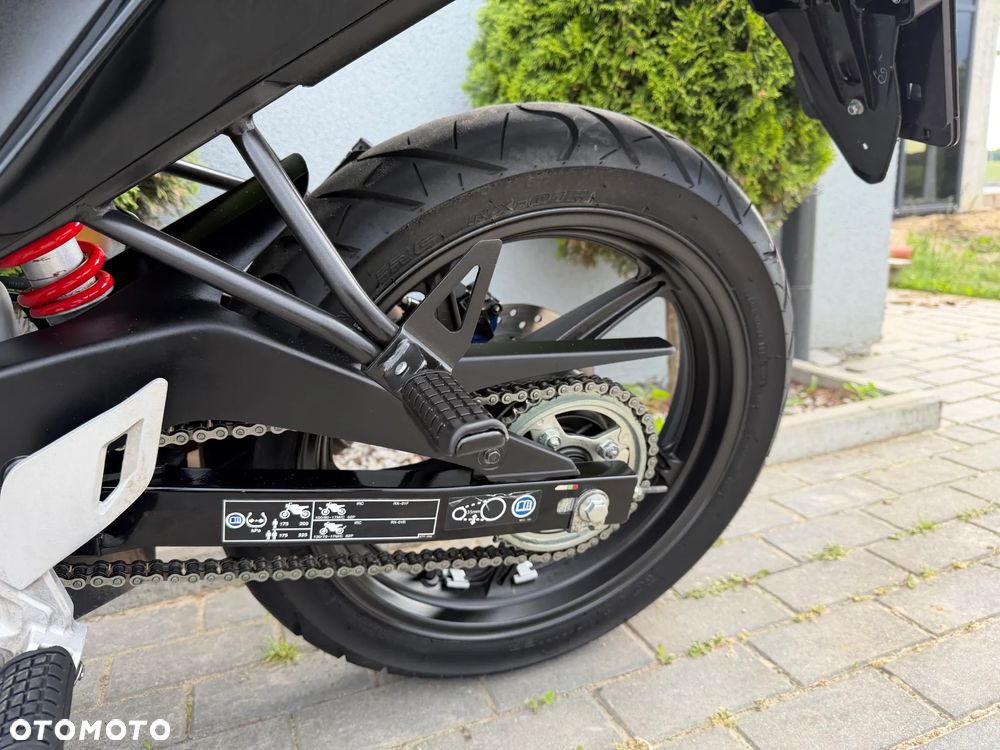 Honda CBR - 28