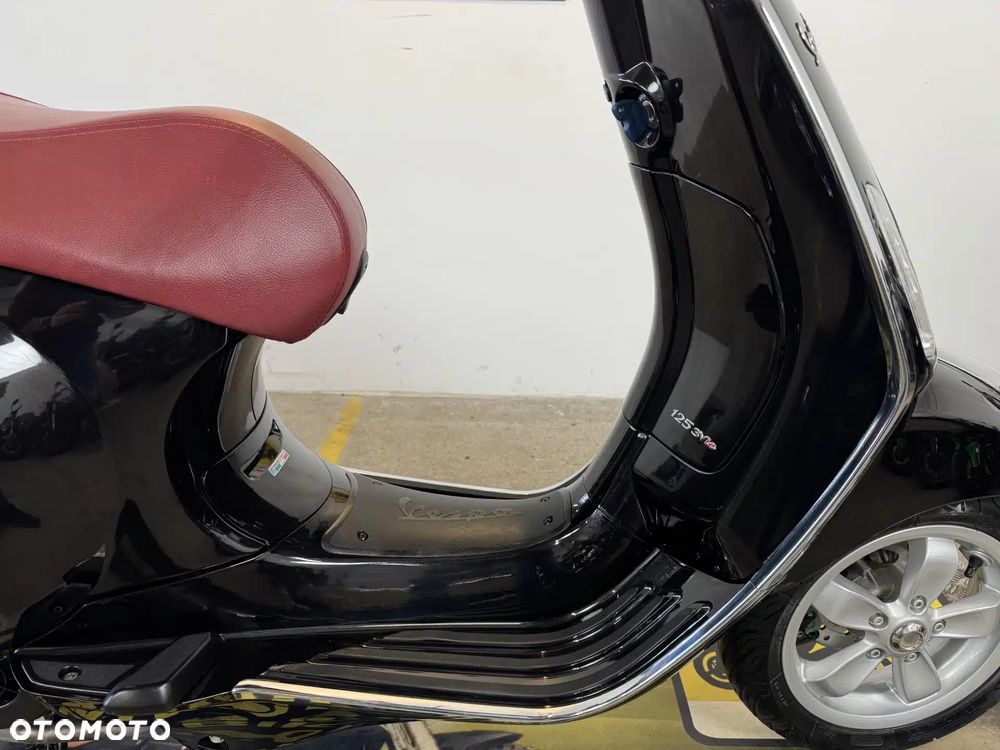 Vespa Primavera - 12