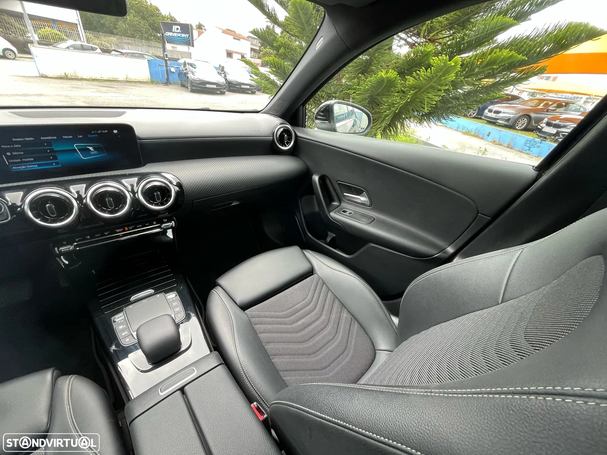 Mercedes-Benz A 250 Limousine e Style Plus - 51