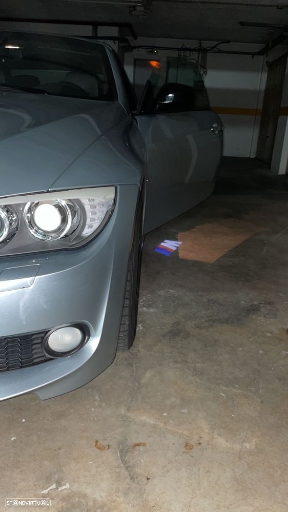 BMW 320 d M Sport Edition - 12