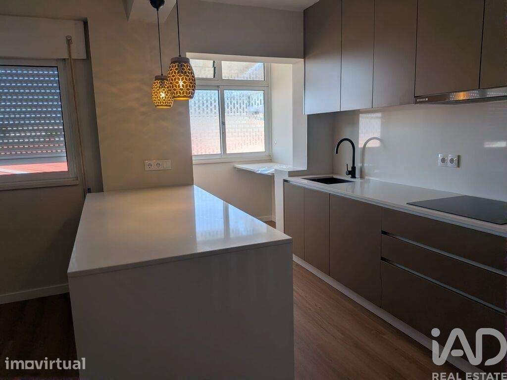 Apartamento T4 em Ramalde de 110 m2 - Grande imagem: 2/24