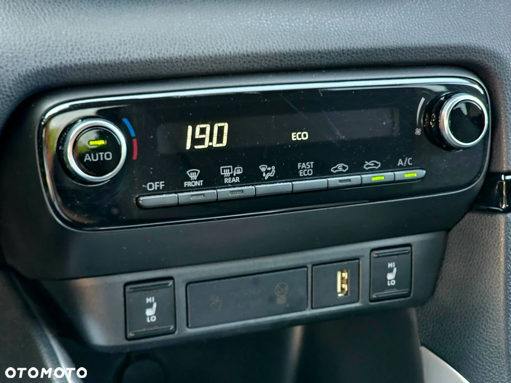 Toyota Yaris - 23