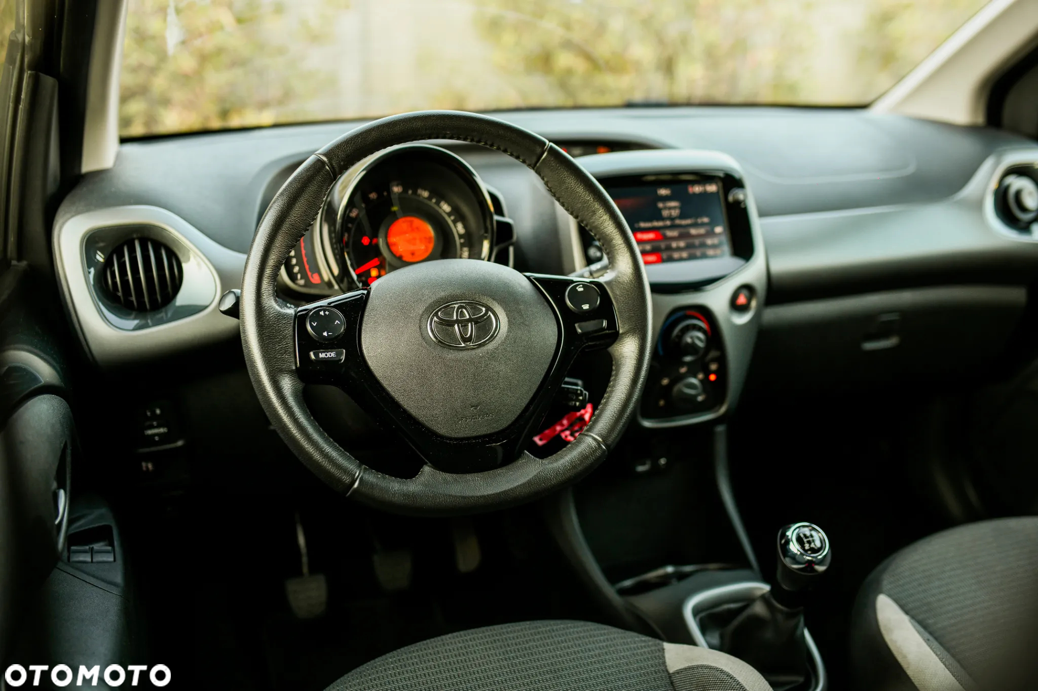 Toyota Aygo x - 27