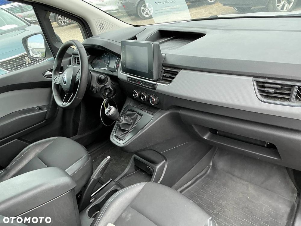 Renault Kangoo Rapid - 8