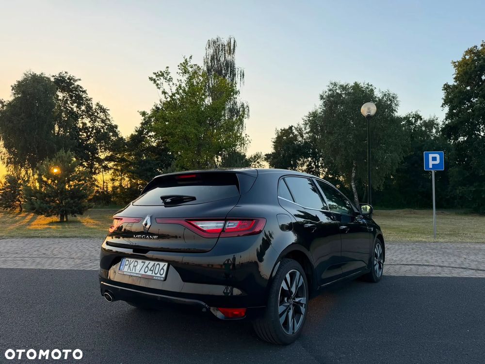 Renault Megane TCe 140 GPF EDC INTENS - 11