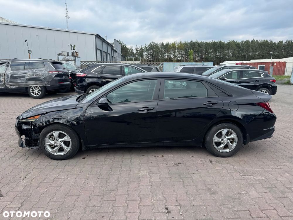 Hyundai Elantra - 6