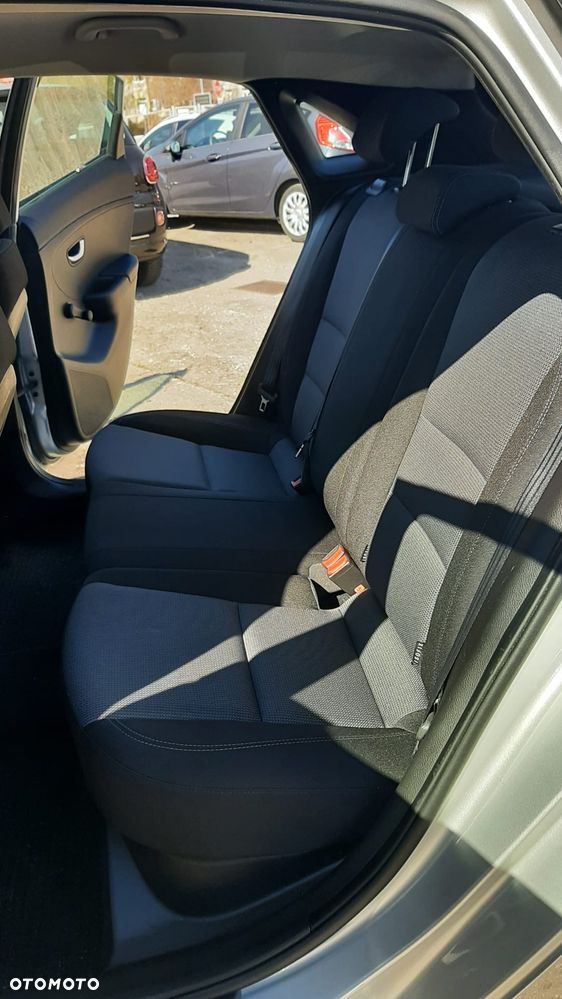 Hyundai i30 1.4 Trend - 19